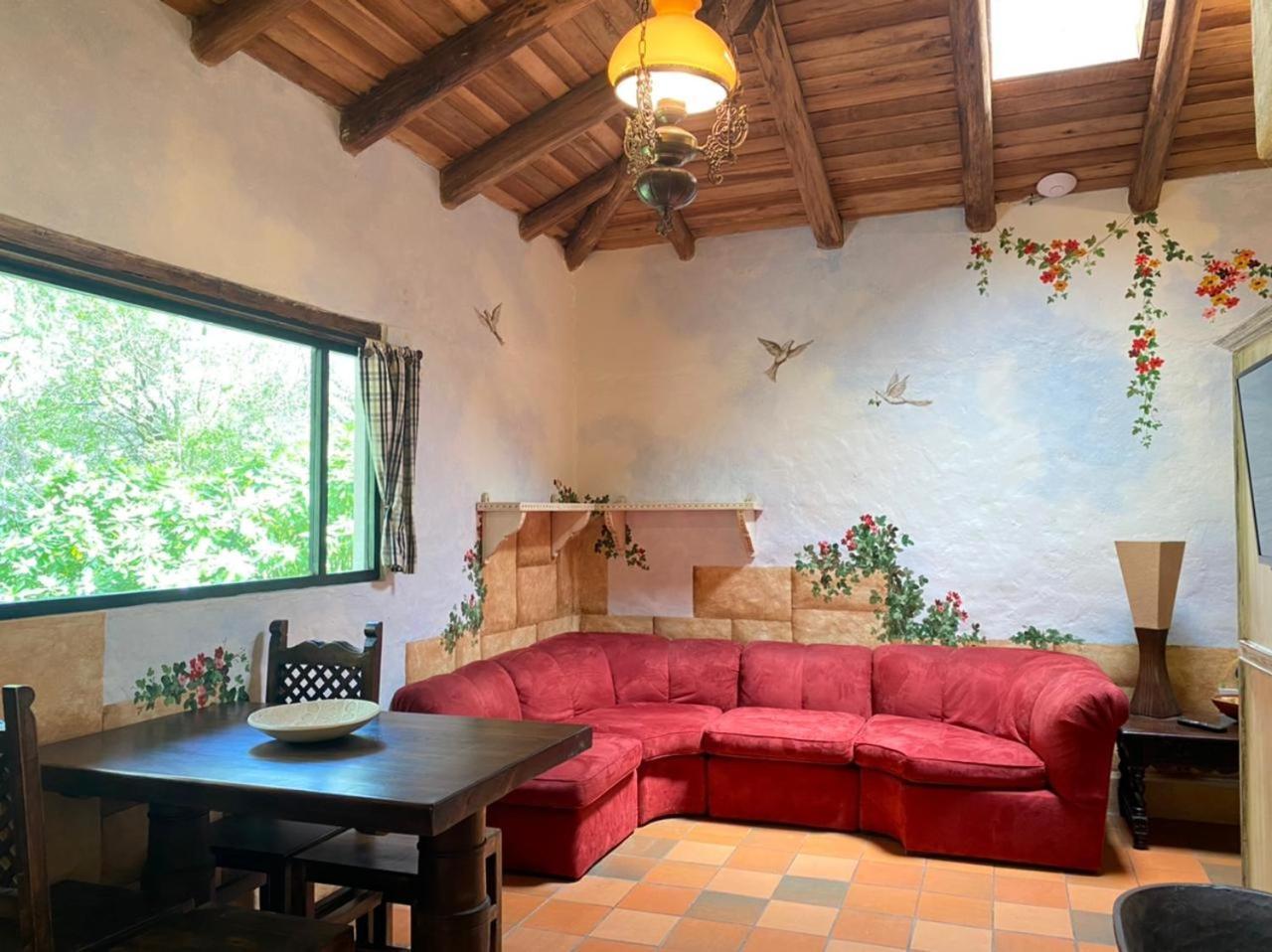 مبيت وإفطار اوتابالو Hacienda San Juan De La Vega المظهر الخارجي الصورة